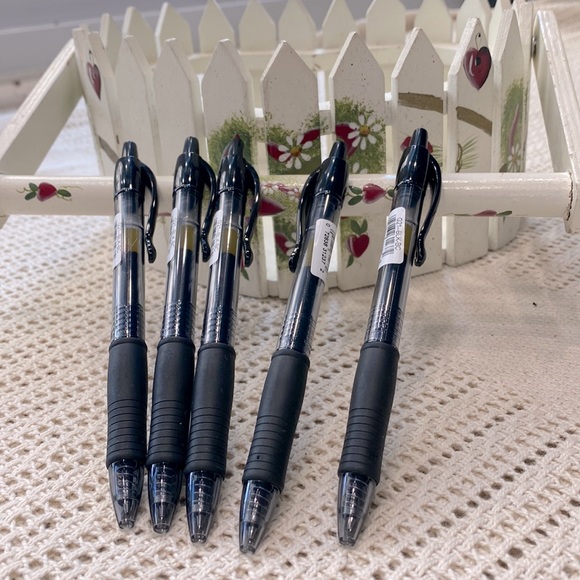 New Pilot G-2 Retractable Gel Ink Black Click Bold Point Pens 5-Pack ! - Picture 2 of 5